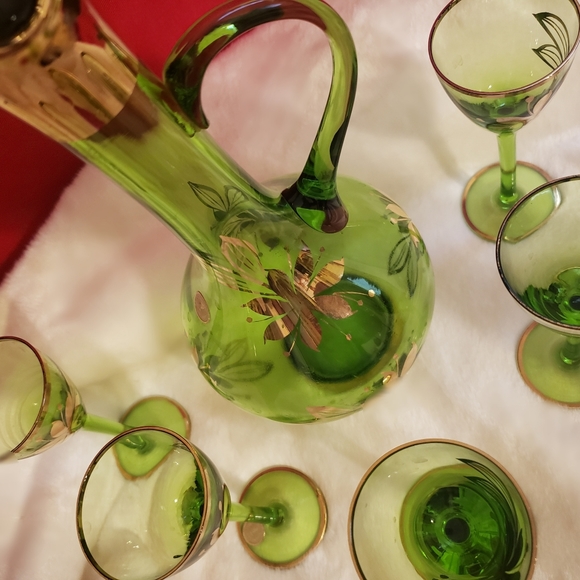 Vintage Romanian Crystal Wine Decanter and 5 cordi - Picture 6 of 6